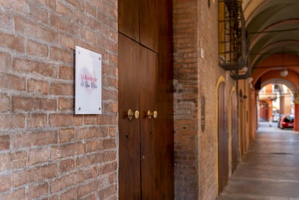 Free Parking - Meraviglioso Appartamento A Modena Exterior foto